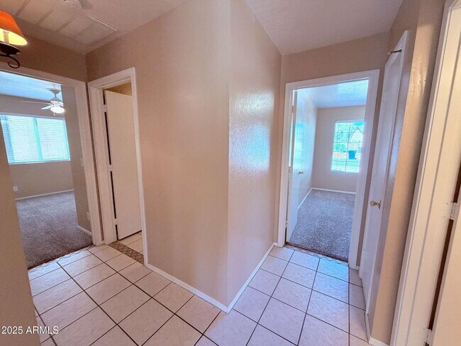 Building Photo - 2293 E Longhorn Pl