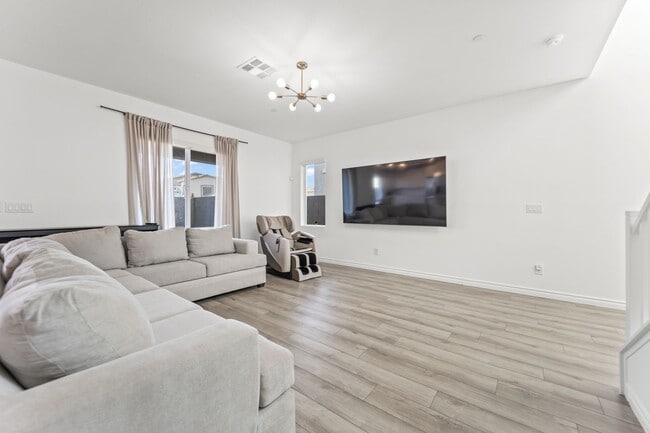 Building Photo - New Build, 4 bedroom, 3 full bathroom in the Master Planned Community; Landmark at Black Mountain...