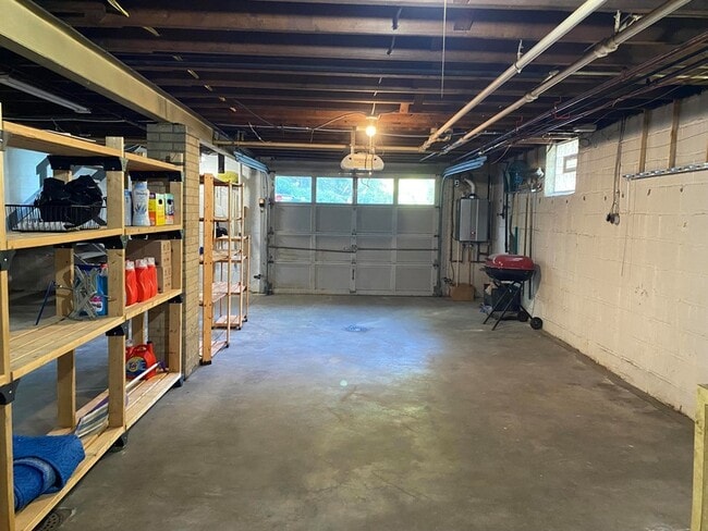 Building Photo - 43 Wilson Rd