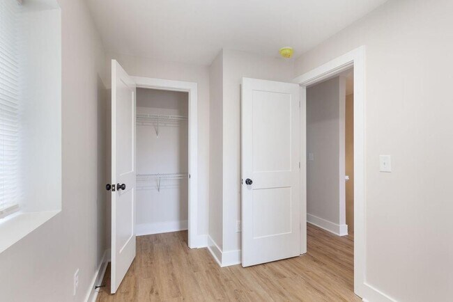 Building Photo - 396 Linden Ave NE