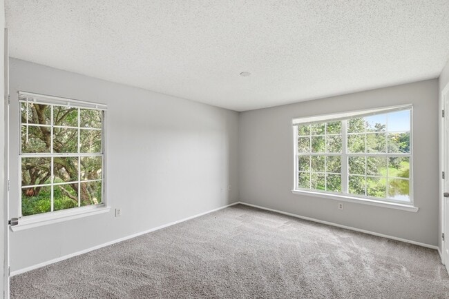Building Photo - 1229 Bermuda Lakes Ln