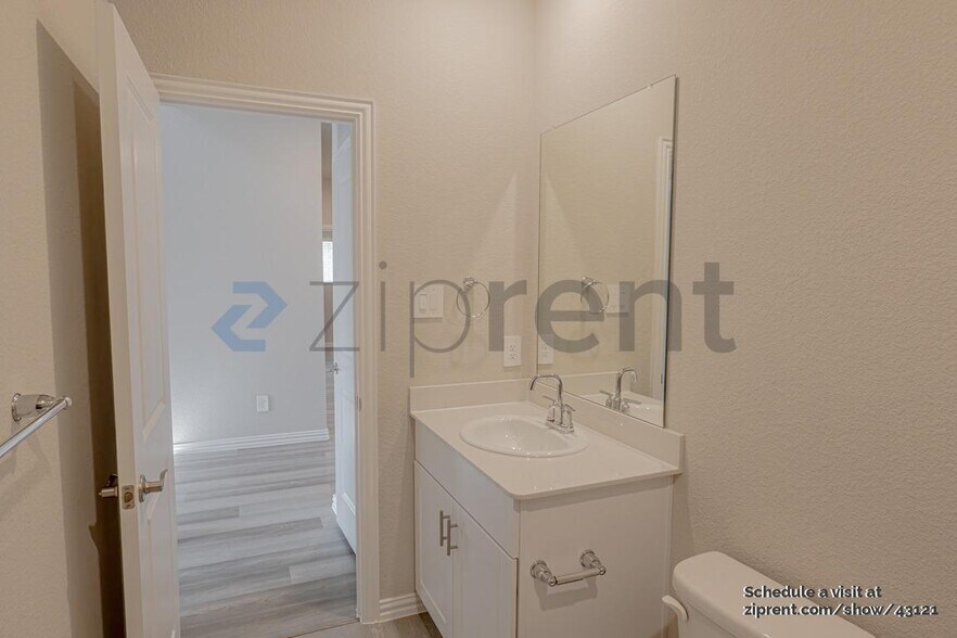 Building Photo - 3907 Edmondson Dr