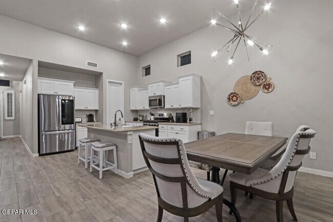 Building Photo - 4556 Marisabel Azcarate St