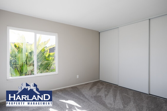 Building Photo - 8547 Aquarius Dr