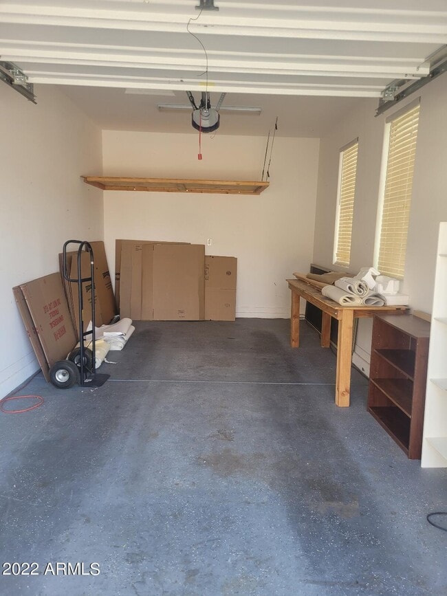 Building Photo - 19350 W Oregon Ave