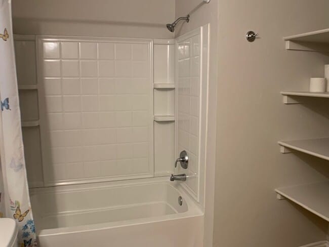 Building Photo - Newer 3 Bedroom off I-240