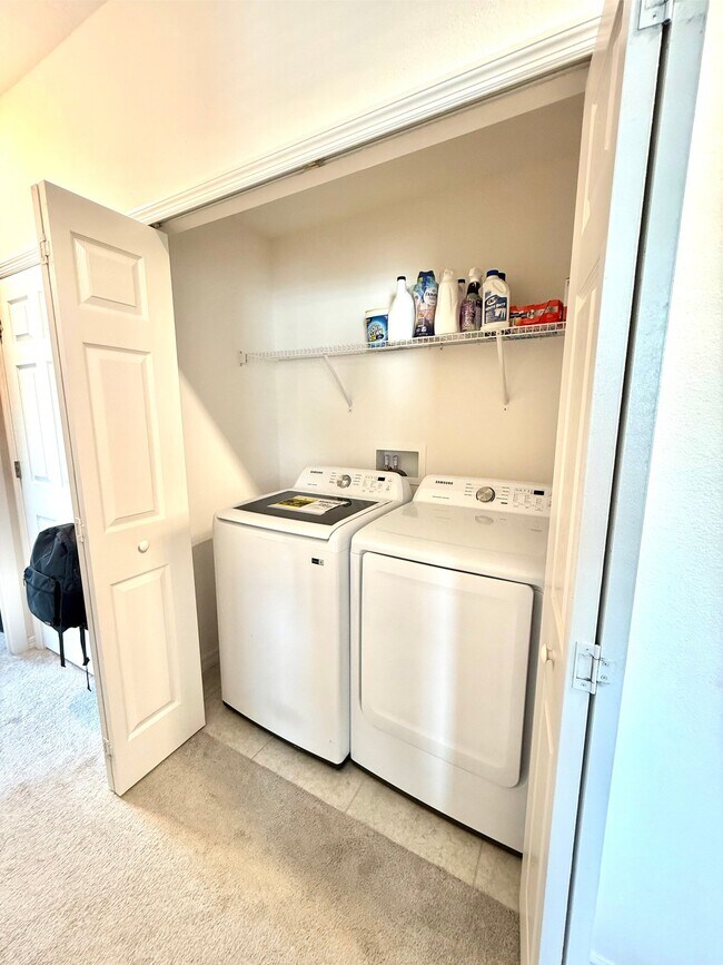 Building Photo - 34225 Rogallo Ln