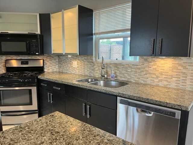 Kitchen - 2527 Union St