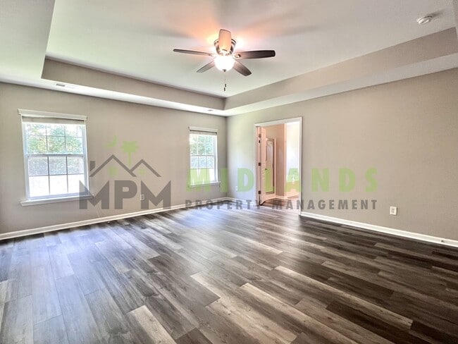 Building Photo - 464 Edenhall Dr