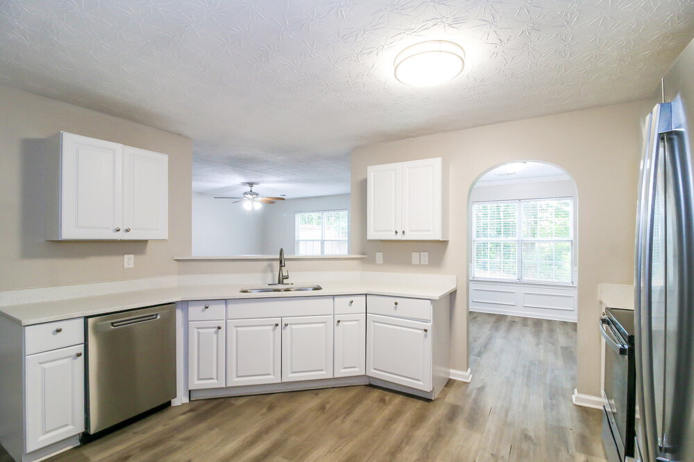Building Photo - 7423 Garnet Dr