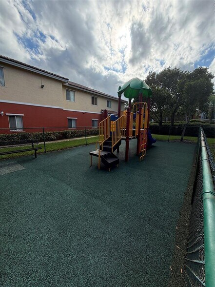 Building Photo - 3340 Palomino Dr