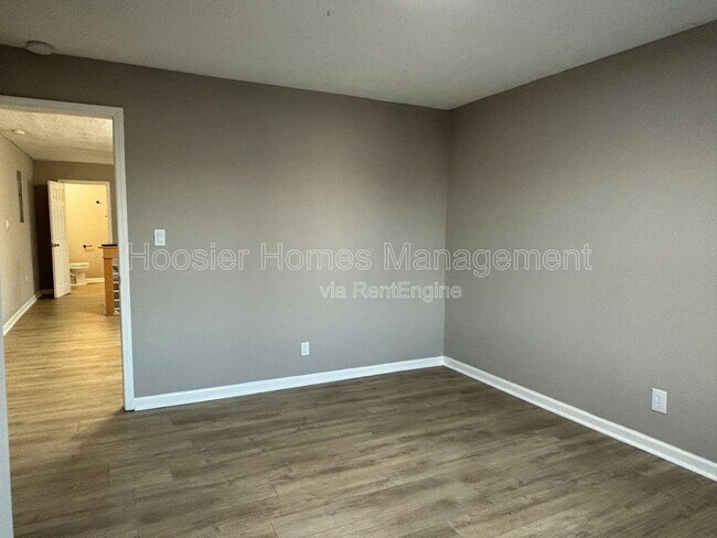 Building Photo - 1338 Barth Ave