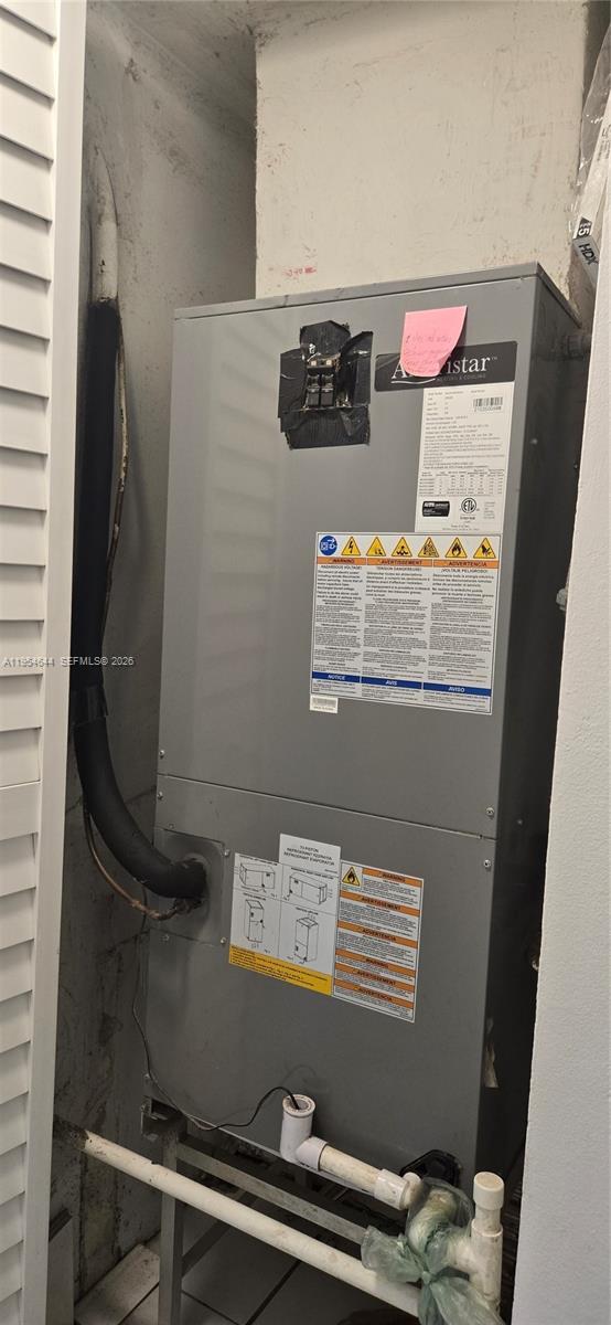 Building Photo - 9431 SW 4th St