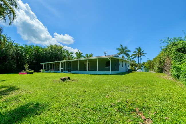 Building Photo - 5476/5478 Ave C