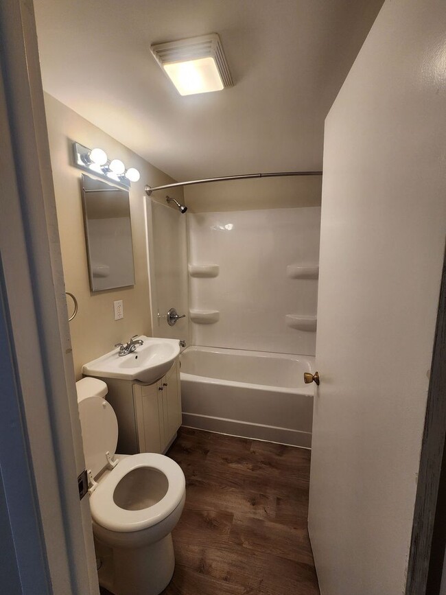 Building Photo - Now leasing for July 1st!