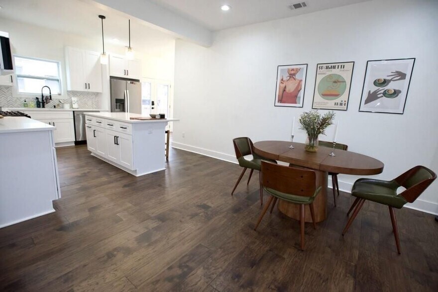 Building Photo - 1718 Line St