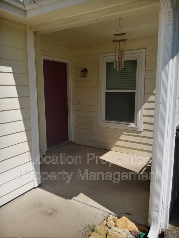Building Photo - 906 Christie Ct