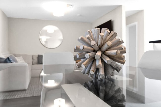 Building Photo - 3624 SW 22nd St