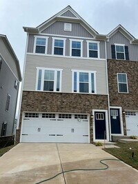 Building Photo - Three-Story Townhome