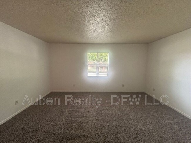 Building Photo - 1510 Blackwell Dr