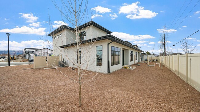 Building Photo - 1109 Mee Cyn Cir