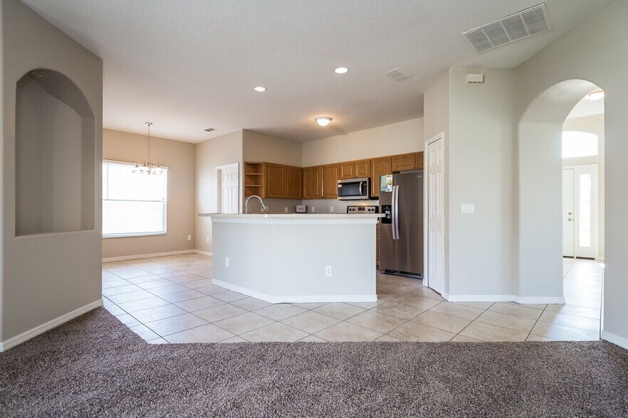 Building Photo - 184 Aurelia Ct