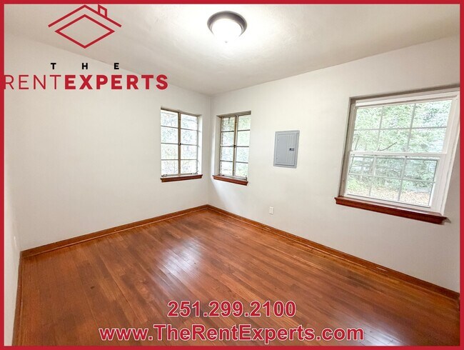 Building Photo - 51 Sherwood Dr