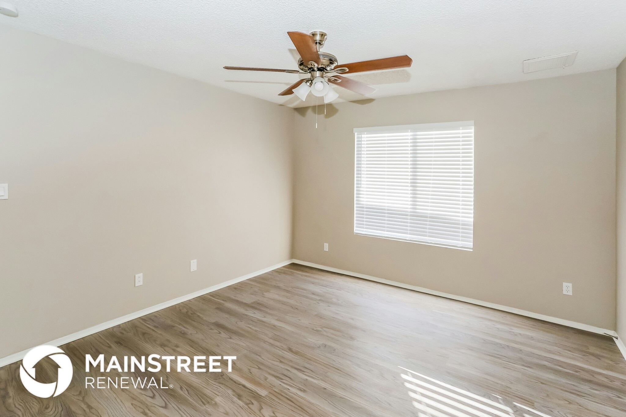 Building Photo - 14610 N 40th Pl