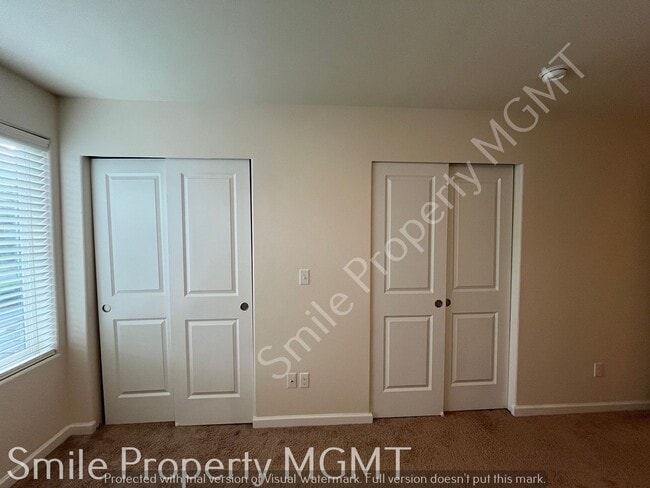 Building Photo - townhouse