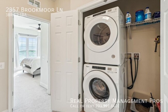 Building Photo - 2357 Brookmoor Ln