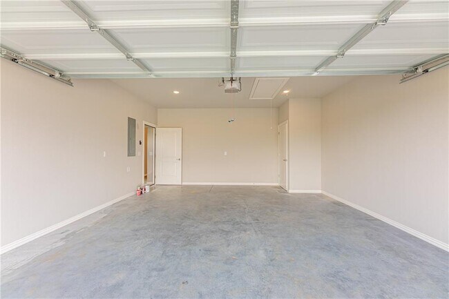 Building Photo - 1504 SW Casuarina Dr