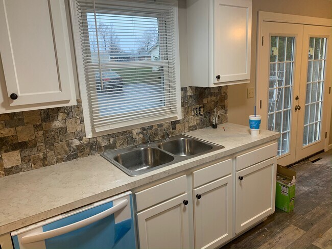 Building Photo - 1124 Columbus Cir N