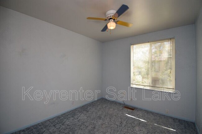 Building Photo - 6054 S 2075 E