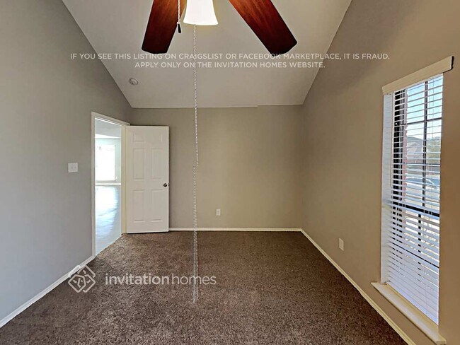 Building Photo - 7000 Club Creek Dr