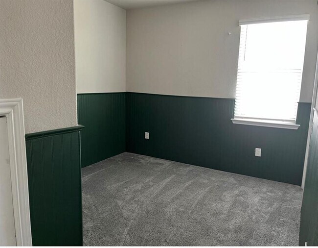 Building Photo - 14110 Luisium View