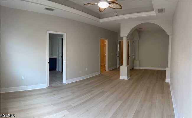 Building Photo - 9809 Boraso Way