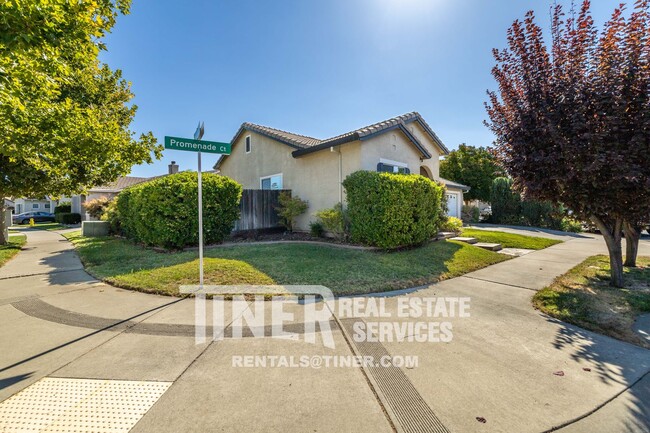 Building Photo - Beautiful Roseville Home on Court