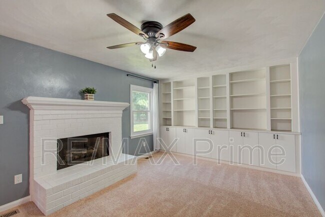 Building Photo - 427 Las Gaviotas Blvd