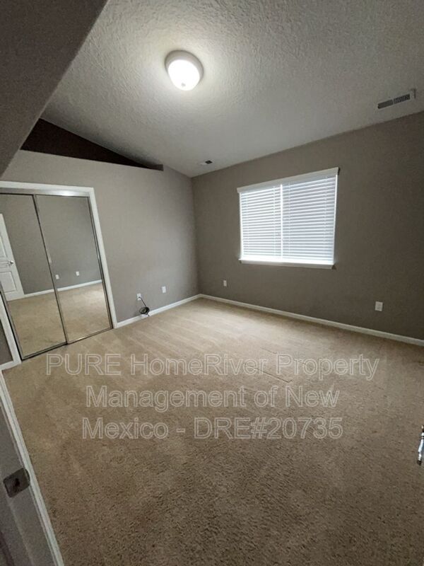 Building Photo - 10115 Avenida Vista Cerros NW