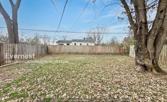 Building Photo - 1321 Southfield Dr S