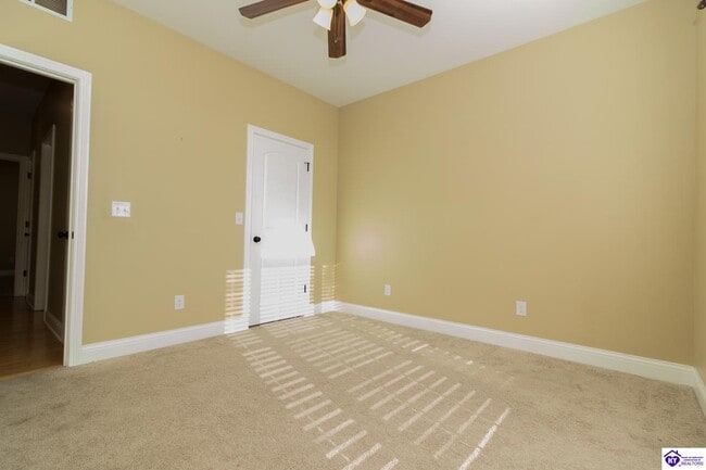 Building Photo - 114 Lowball Ln