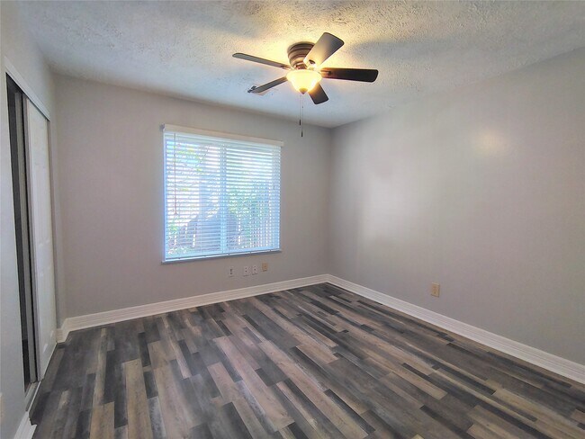 Building Photo - 4403 Waterfall Way