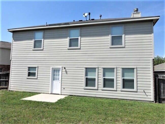 Building Photo - 20102 Glacier Falls Dr