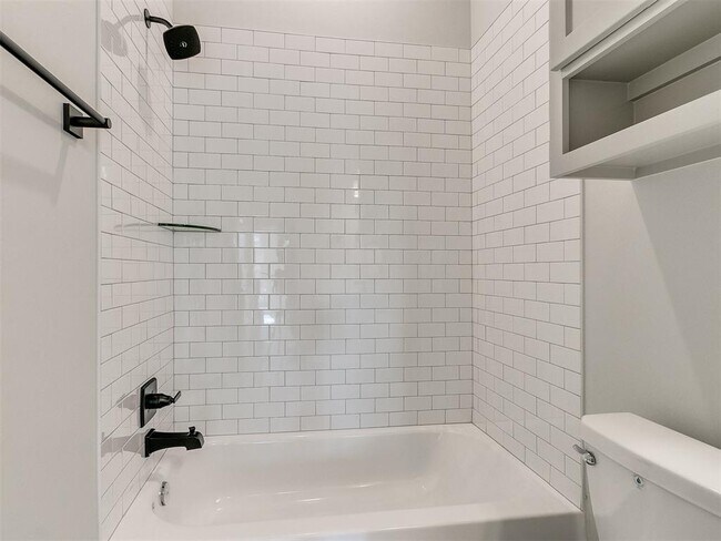 Building Photo - 2917 SW 132nd St