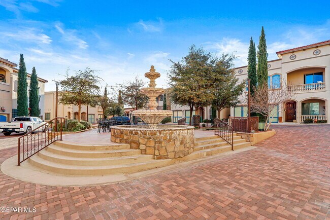 Building Photo - 6350 Escondido Dr