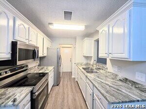 Building Photo - 11643 Creston St