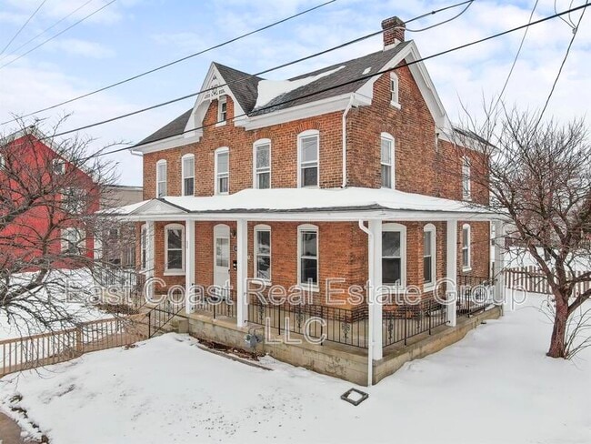 Building Photo - 1001 Pope Ave