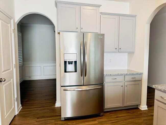 Building Photo - 15115 Moulin Court Dr