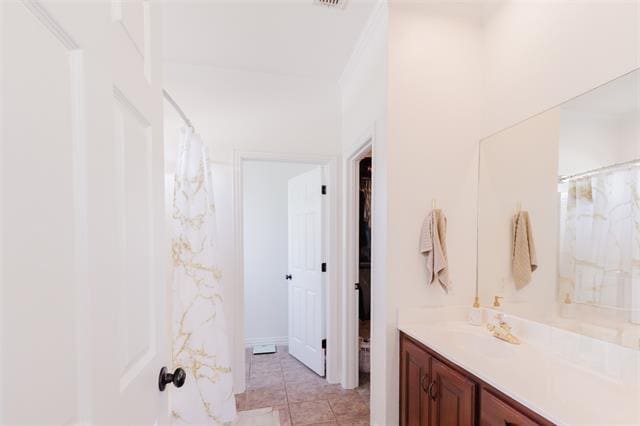 Building Photo - 1503 S College Ave