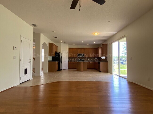 Building Photo - 9836 Old Patina Way